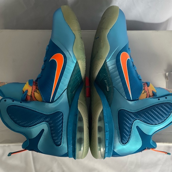 *DEAD STOCK* *RARE FIND* NIKE LEBRON IX (9) CHINA SIZE 11.5 U.S. - Picture 3 of 7
